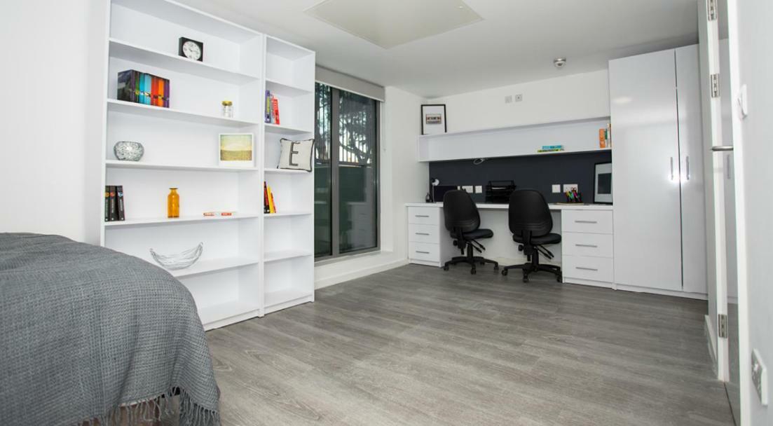 Cube Ealing Aparthotel Exterior photo